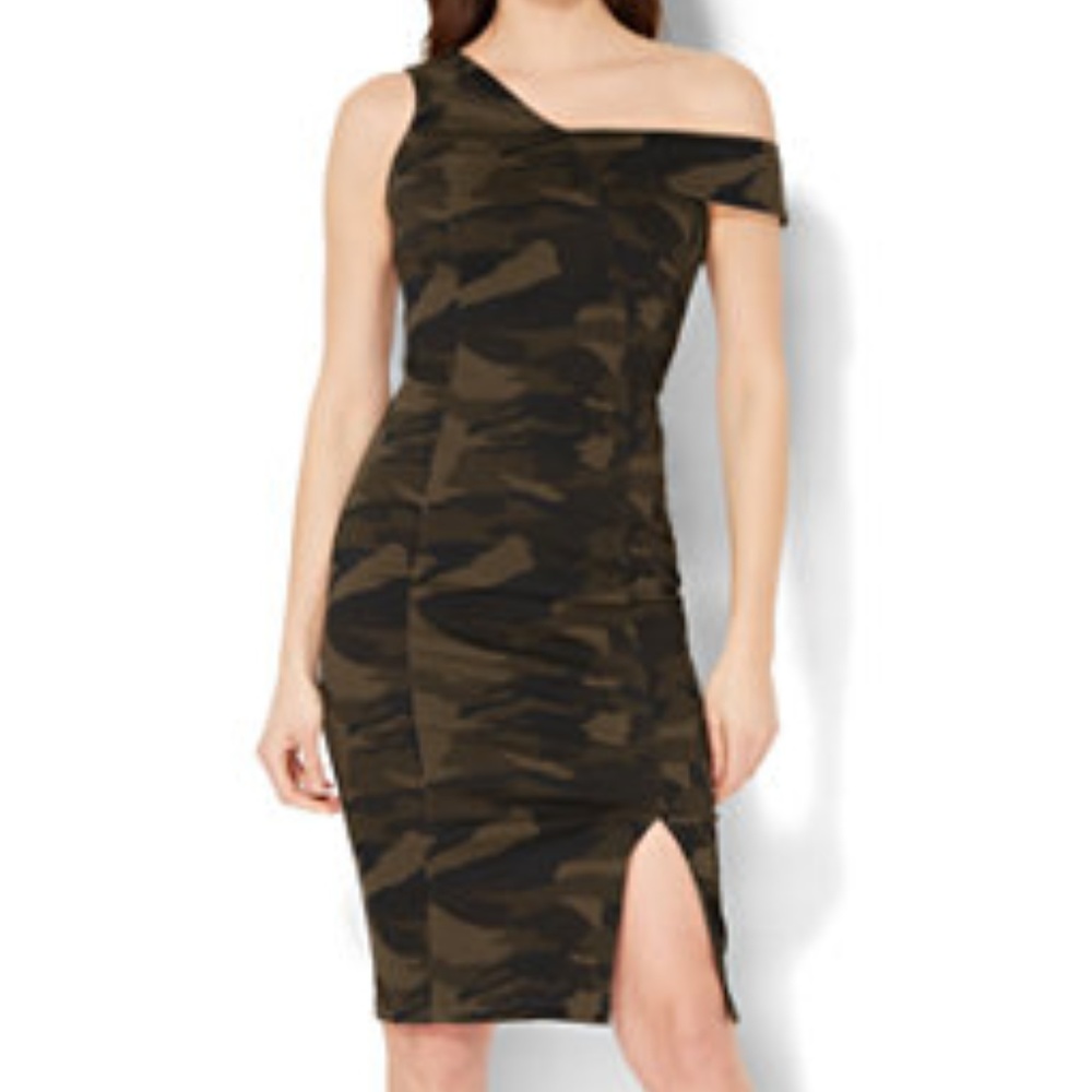 ONE-SHOULDER SHEATH DRESS - CAMOUFLAGE PRINT